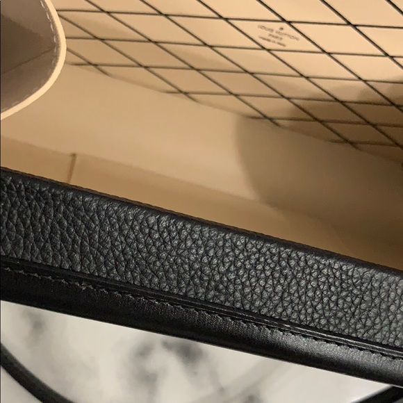 LOUIS VUITTON PETITE MALLE - Picture 14 of 14